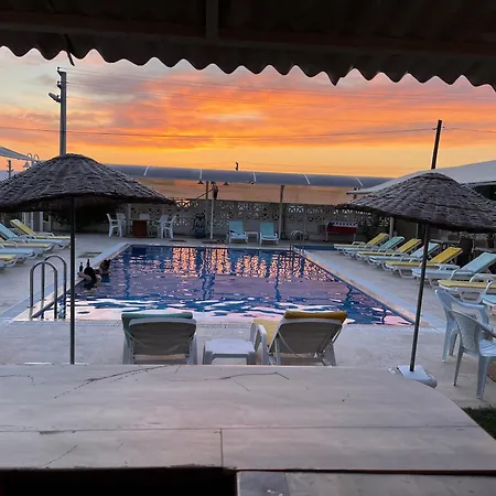 Teras Butik * Сеферихисар