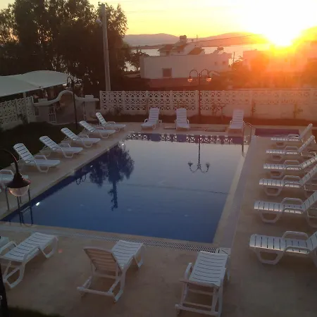 Teras Butik Отель *