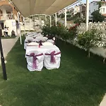 Teras Butik *